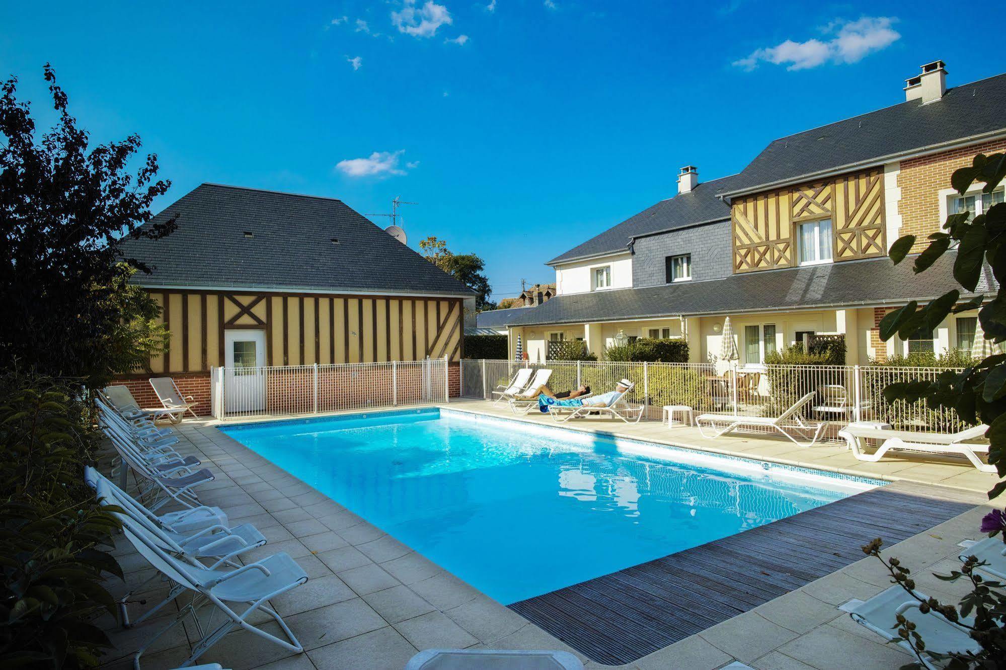 Appart hôtel La Closerie Cote Port Cabourg
